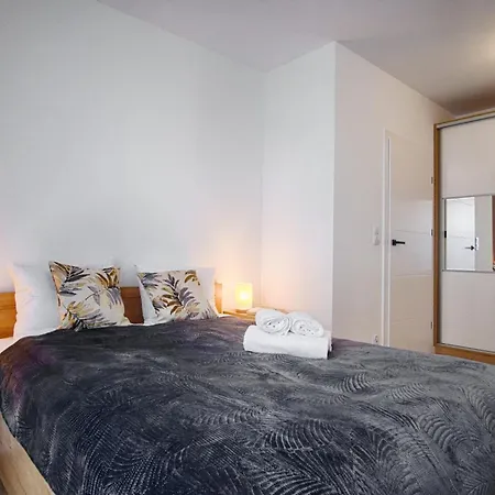 Bialowieska - Przytulny Z Ogrodkiem, Parking - - Fair דירה