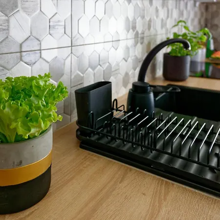 Bialowieska - Przytulny Z Ogrodkiem, Parking - - Fair דירה ורוצלב