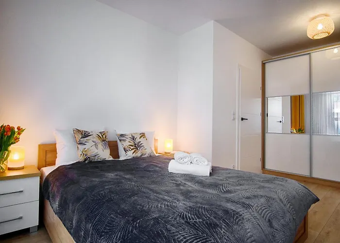 Bialowieska - Przytulny Z Ogrodkiem, Parking - - Fair דירה