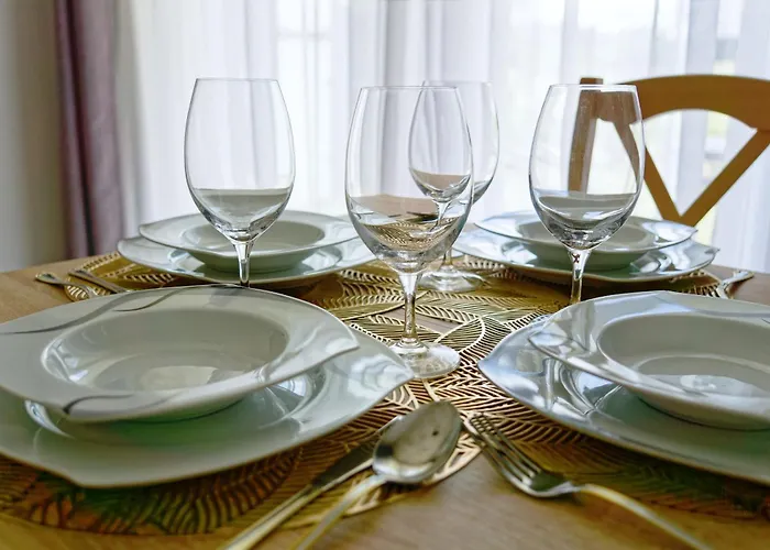 דירה Bialowieska - Przytulny Z Ogrodkiem, Parking - - Fair