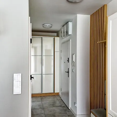 Bialowieska - Przytulny Z Ogrodkiem, Parking - - Fair Apartmán Vratislav