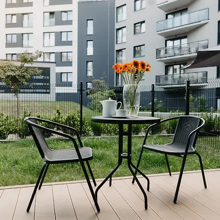 Daire Bialowieska - Przytulny Z Ogrodkiem, Parking - - Fair