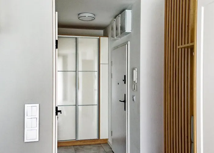 Bialowieska - Przytulny Z Ogrodkiem, Parking - - Fair アパート ヴロツワフ